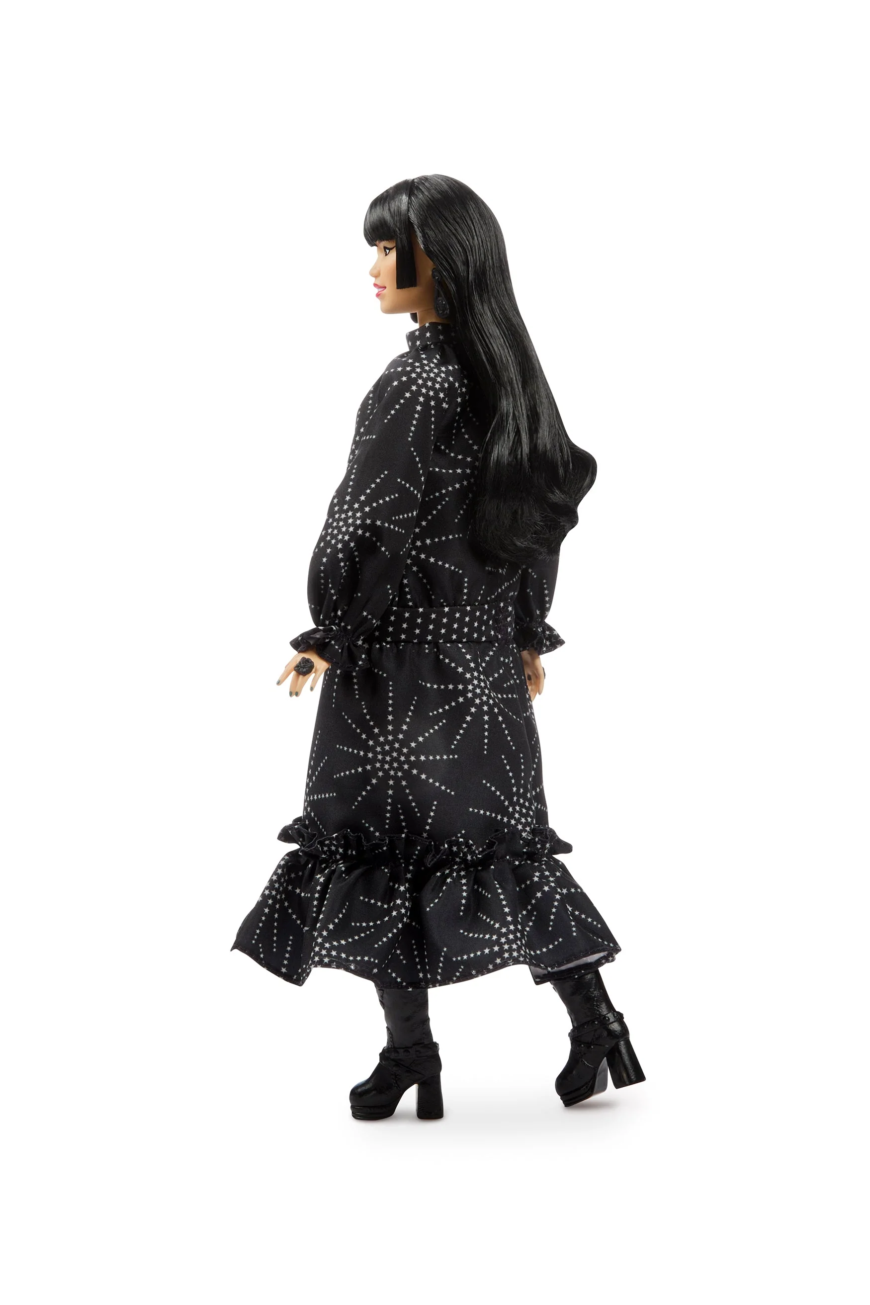 Anna Sui Barbie® Inspiring Women™ Doll - Image 5