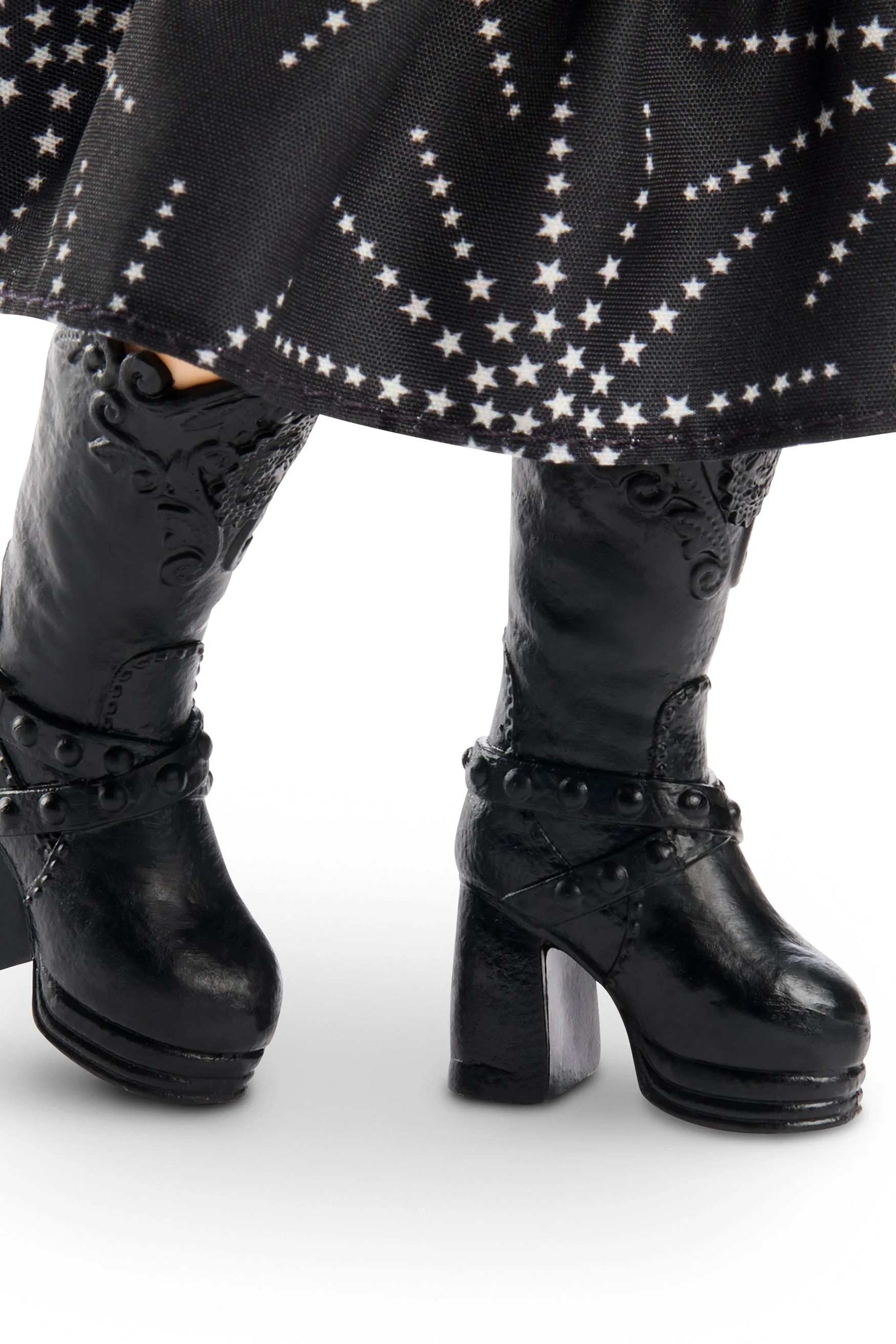 Anna Sui Barbie® Inspiring Women™ Doll - Image 7