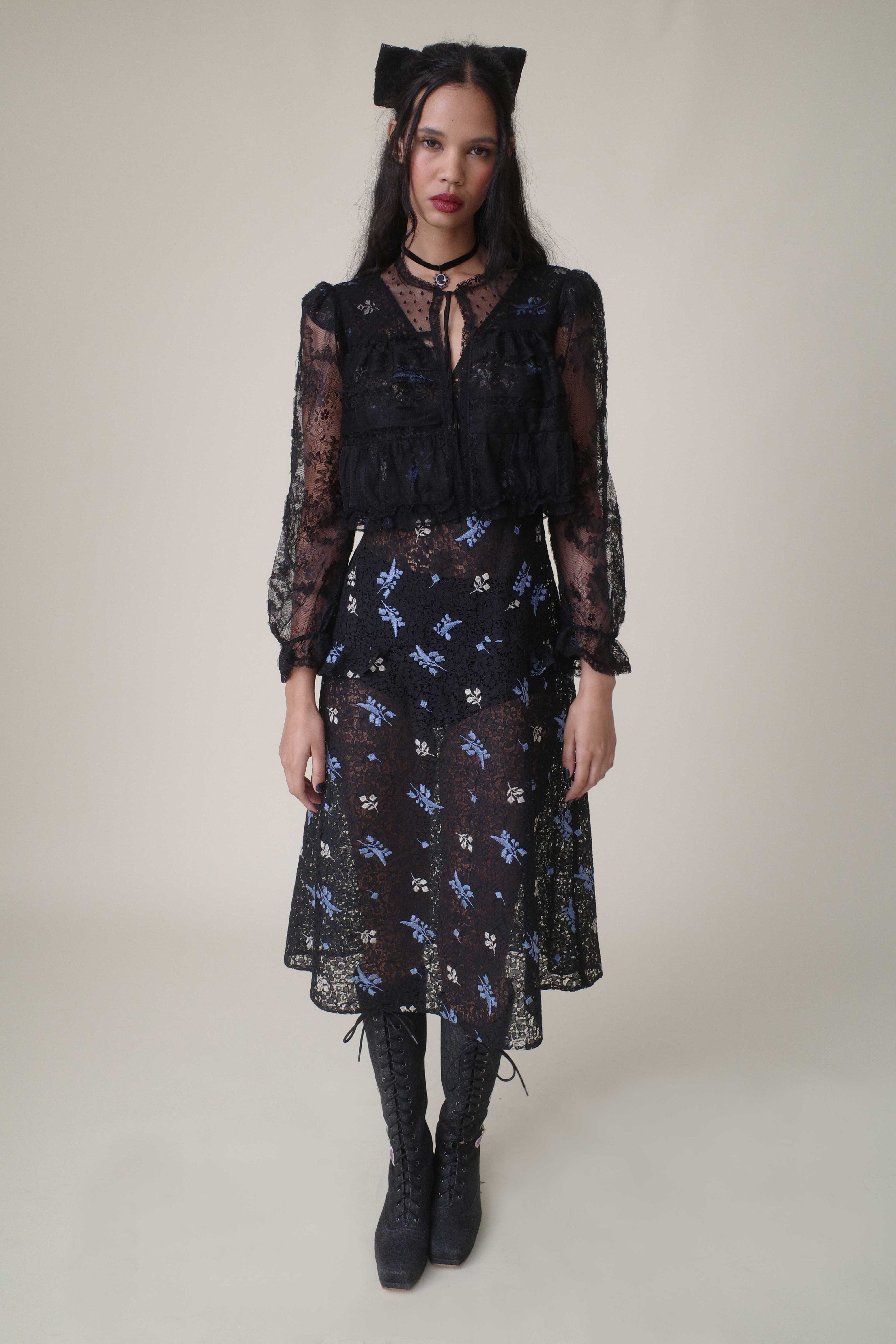Black Lace Combo Bed Jacket - Image 7
