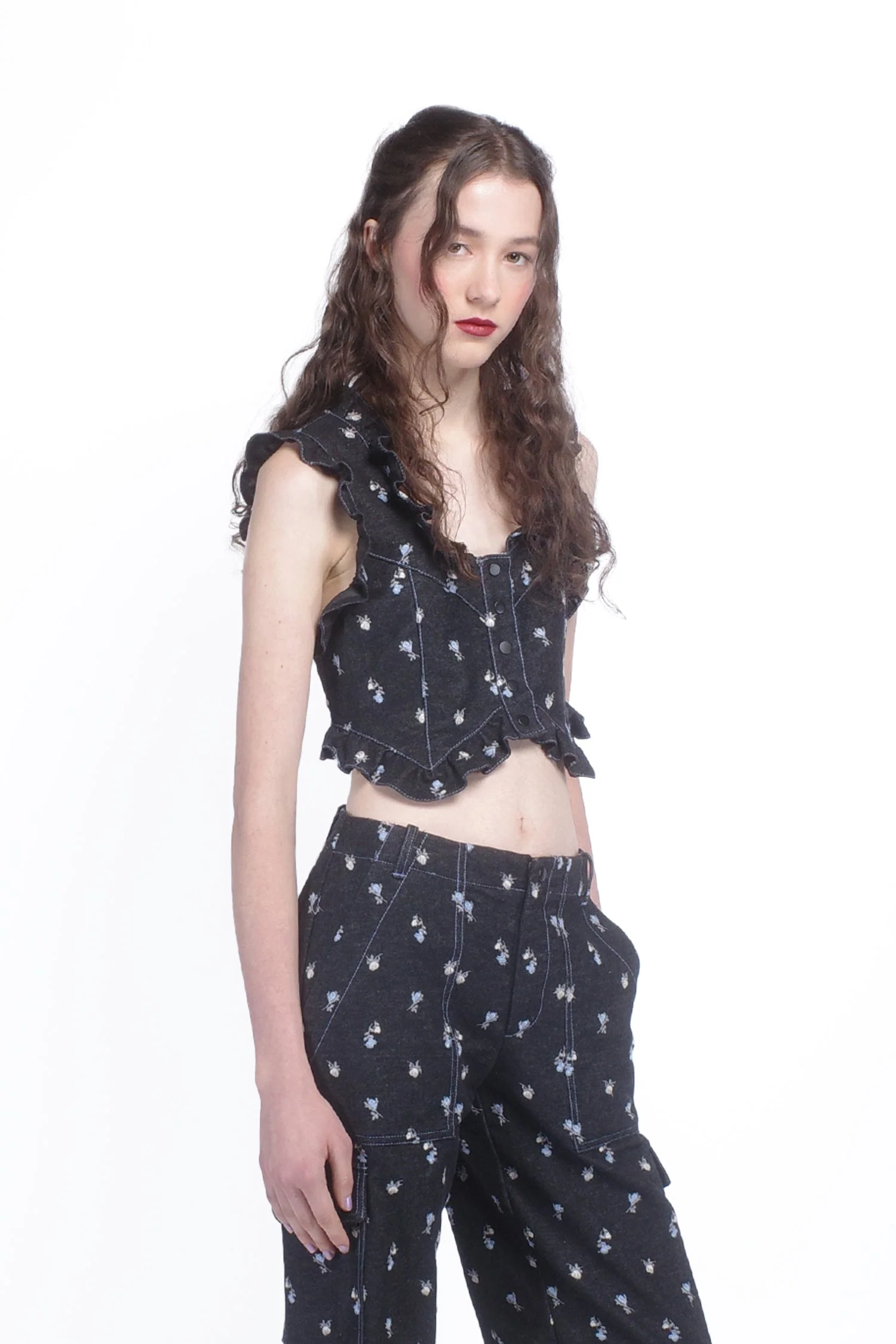 Denim Embroidered Roses Cropped Vest - Image 3