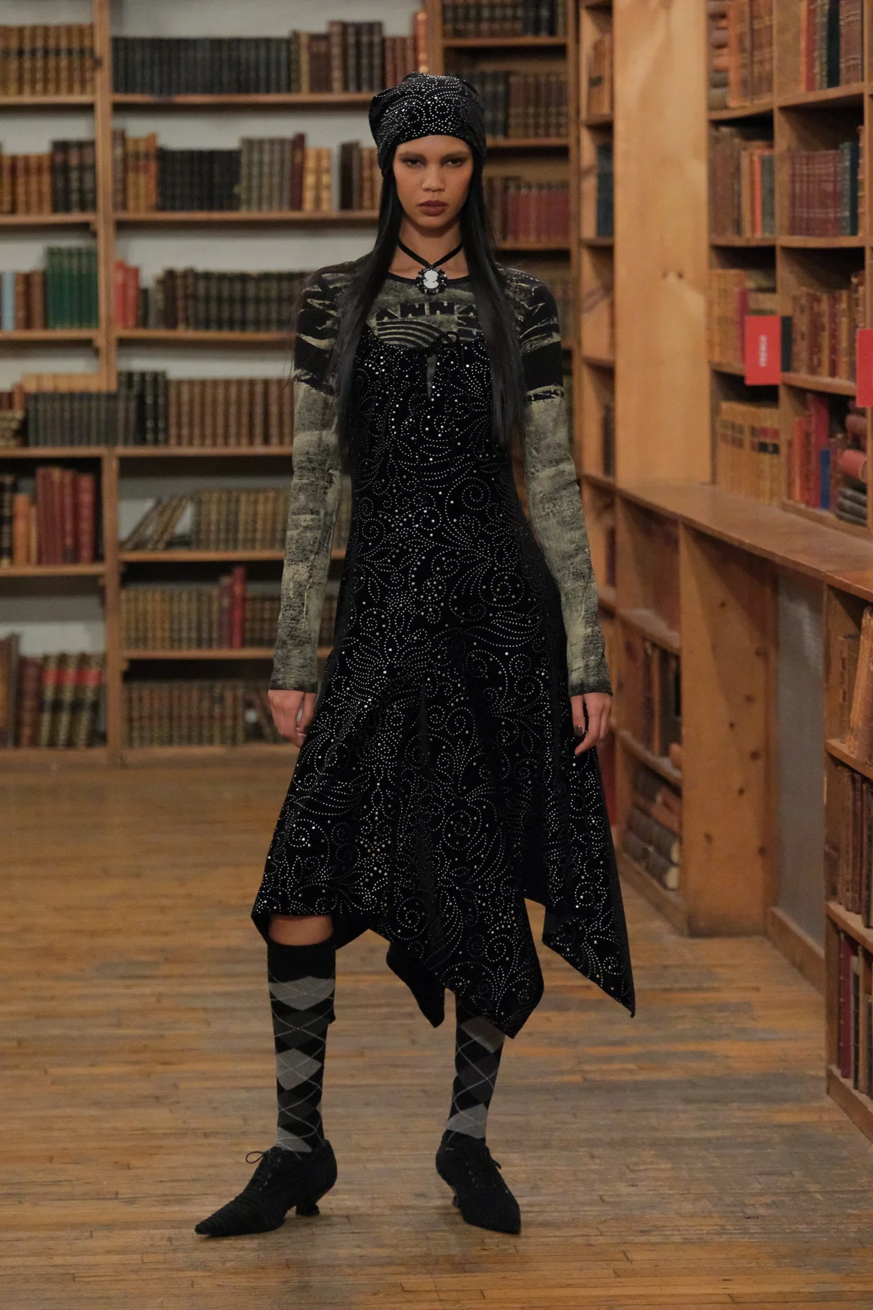 Jubilee Velvet Godet Dress - Image 7