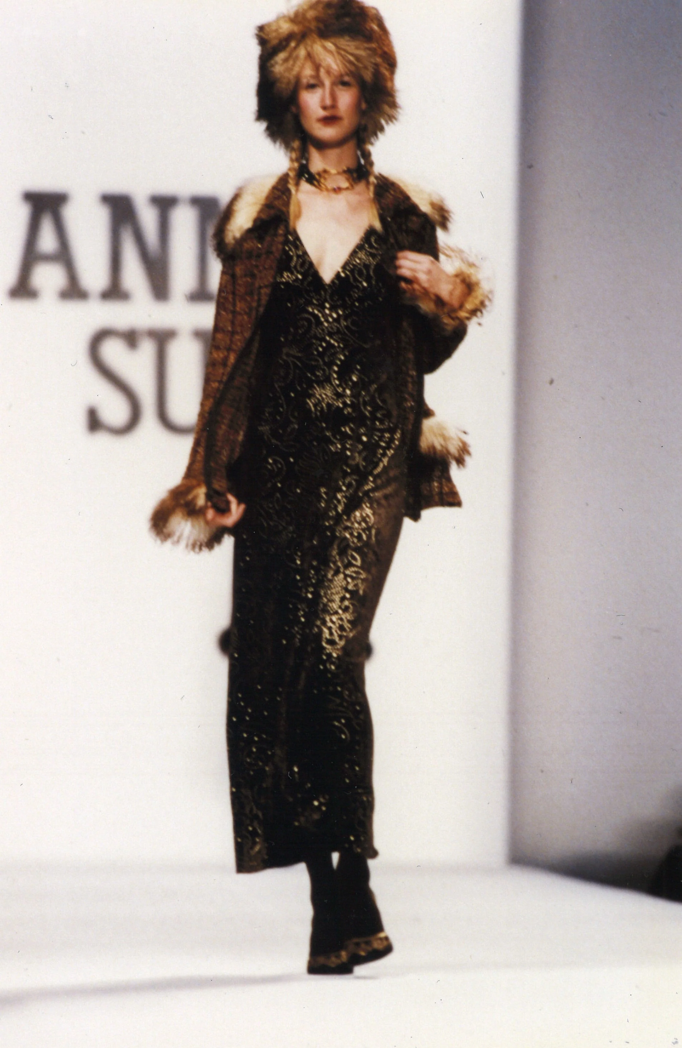 Jubilee Velvet Godet Dress - Image 8