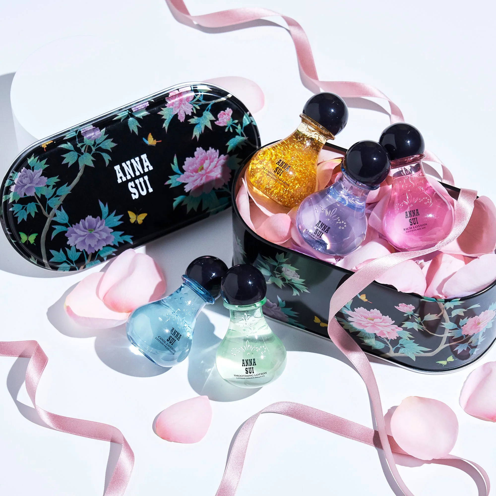 Limited Edition: Anna Sui Mini Lotion Kit - Image 3
