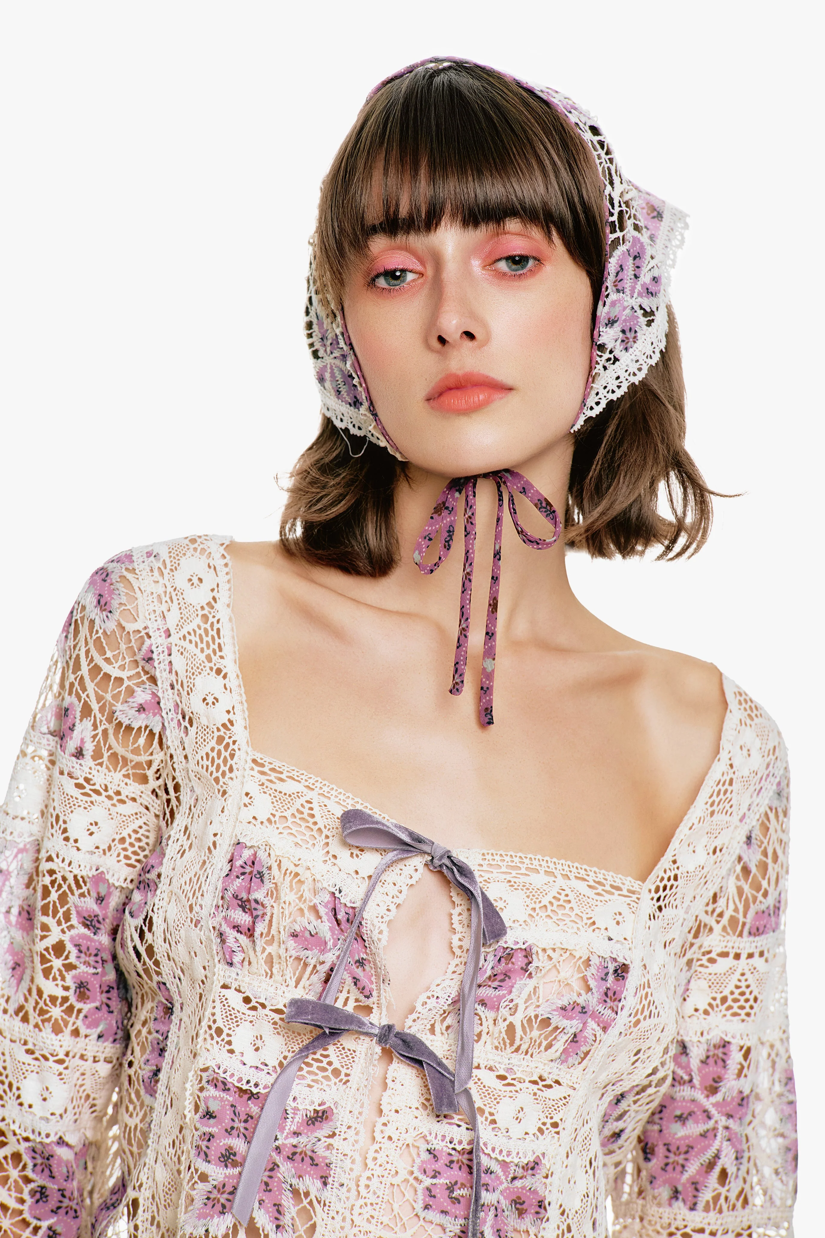 Medallion Floral Lace Headscarf - Image 3