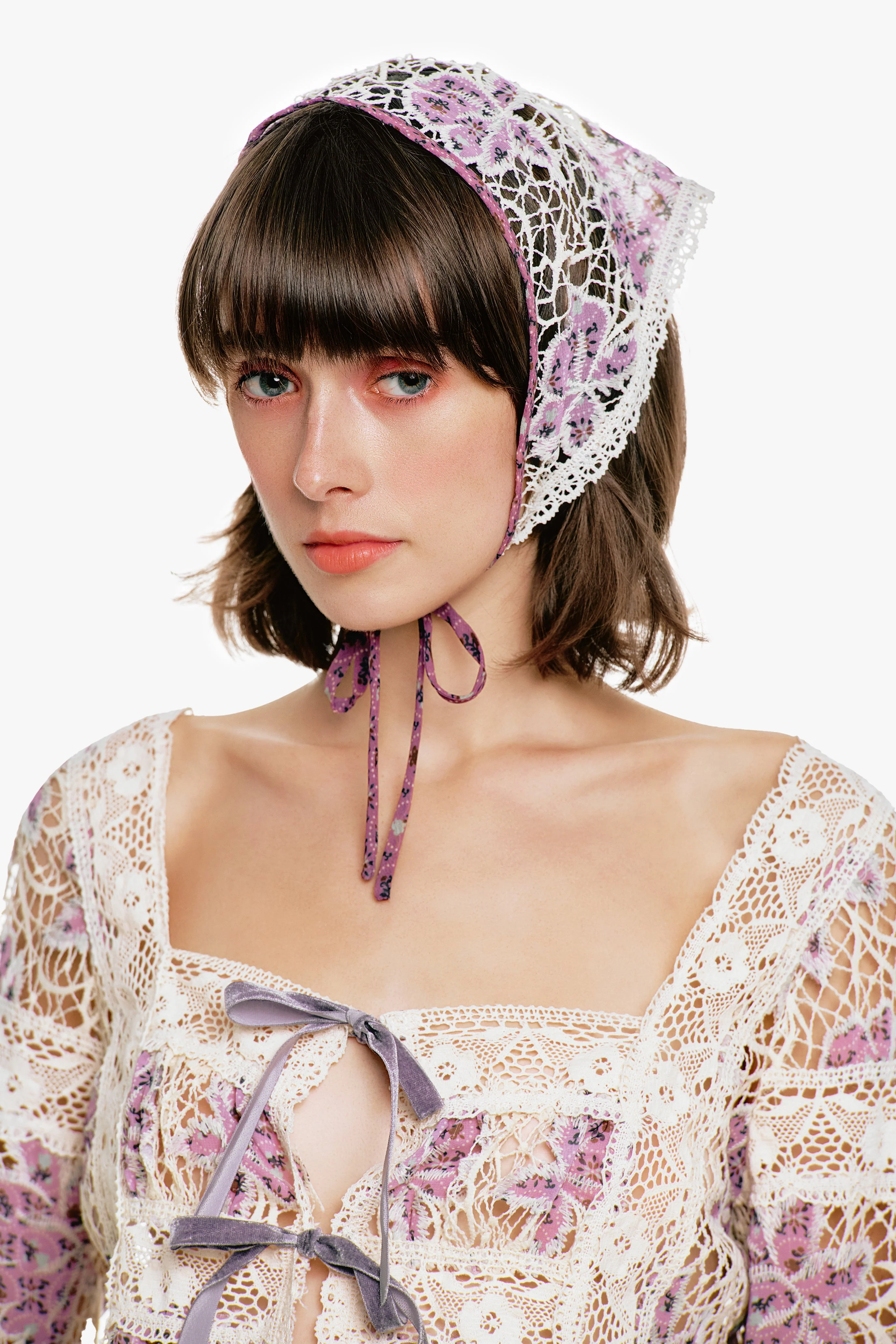 Medallion Floral Lace Headscarf - Image 4
