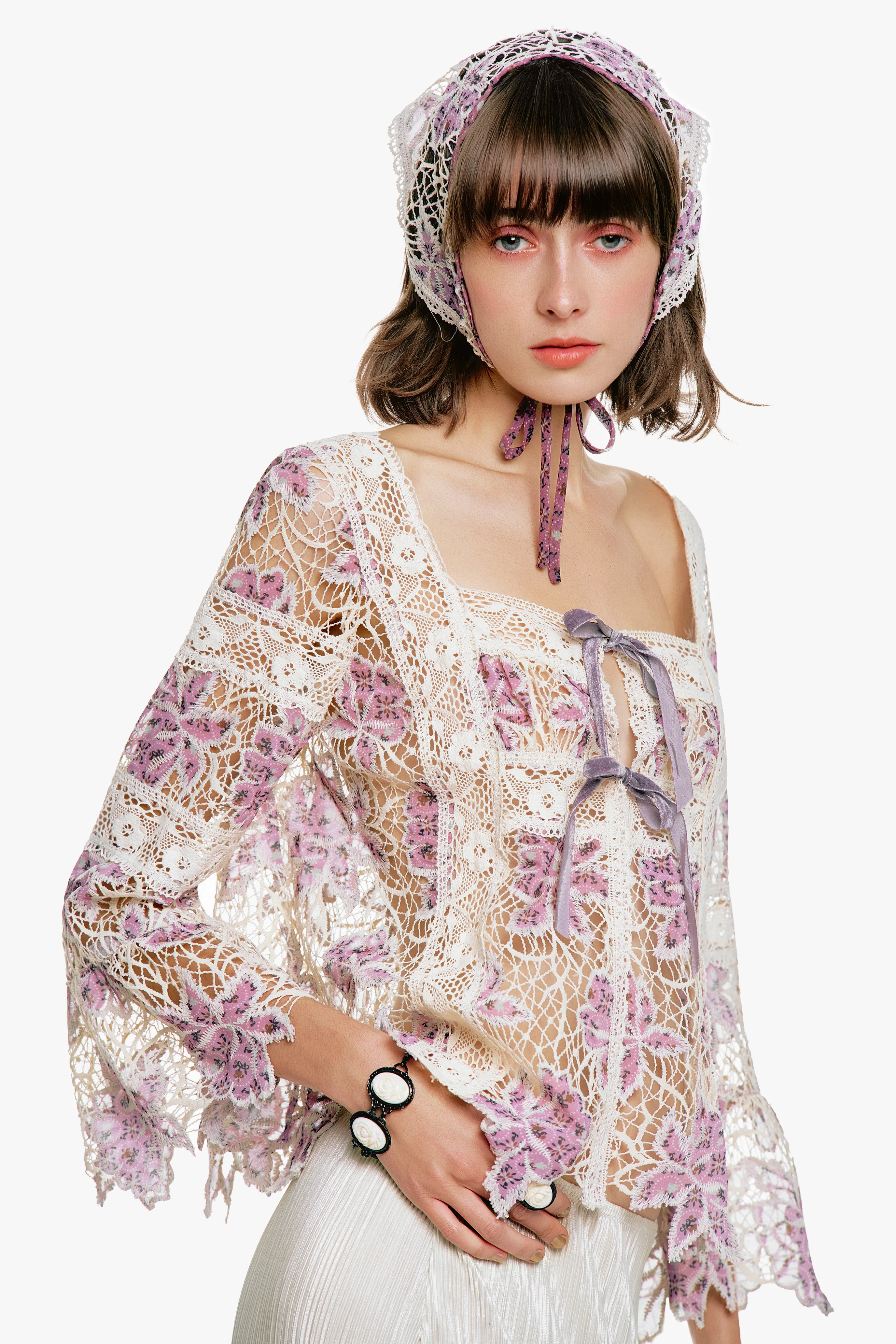 Medallion Floral Lace Tie Blouse - Image 8