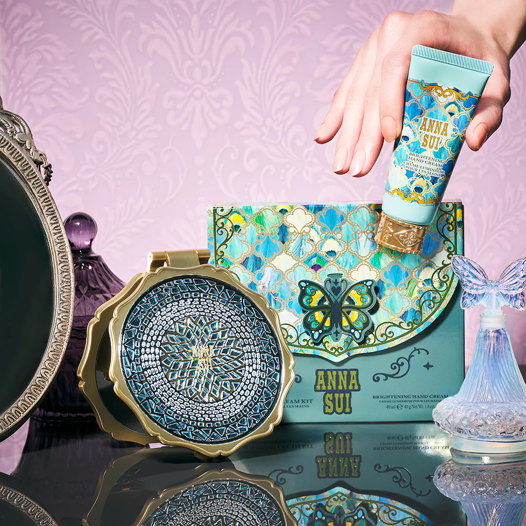 Limited Edition: Mirror and Hand Cream Kit - Image 3