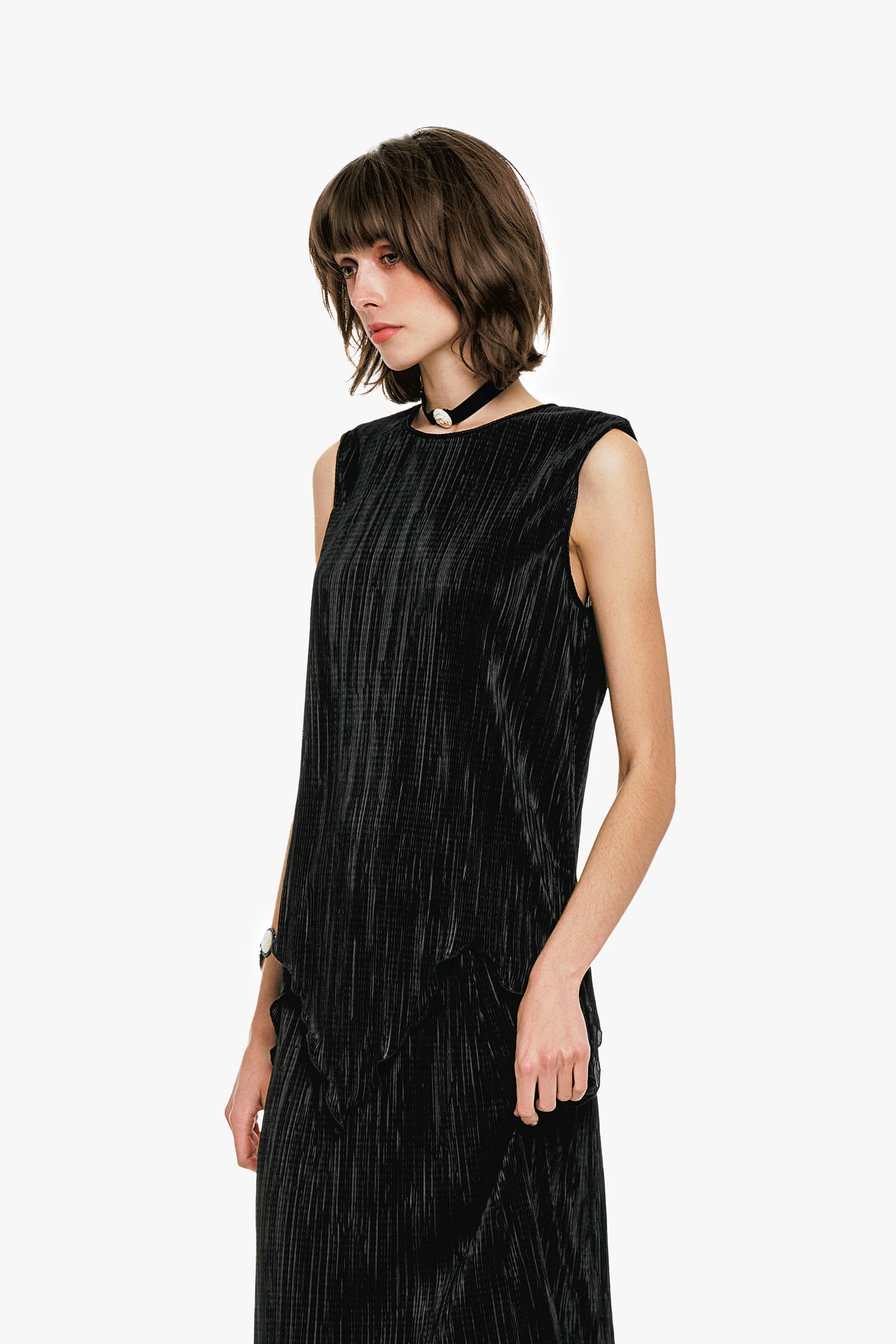 Plissé Sleeveless Top - Image 4